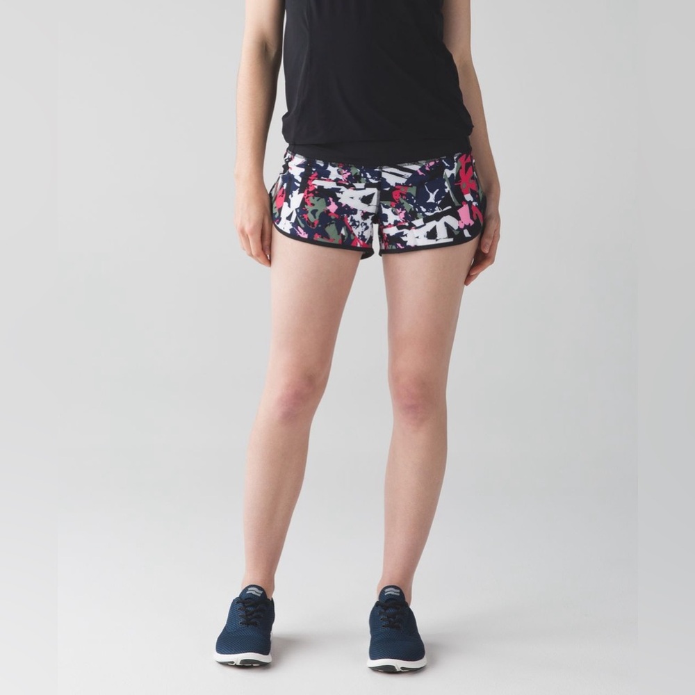 Lululemon Speed Short Pop Cut Boom Juice Multi / Black Size 4